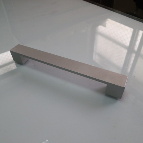 Aluminium Furniture handles&knobs1